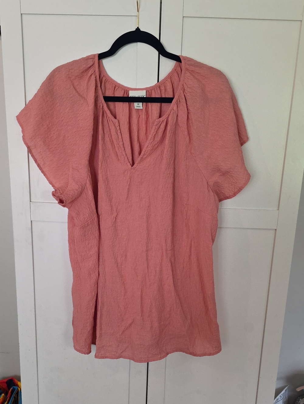 Ava & VIV Coral-Blend Split Neck Tunic Top